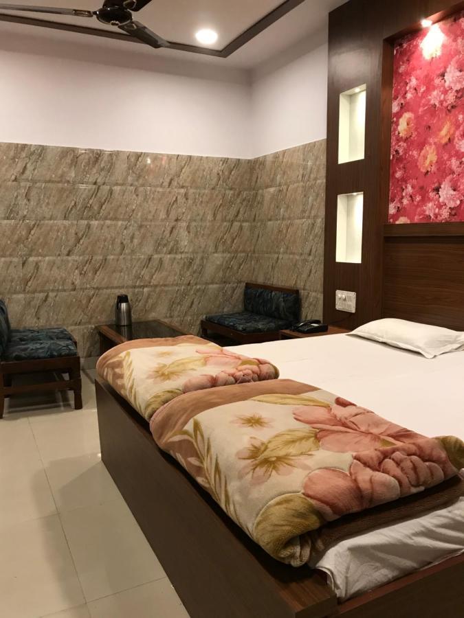 Hotel Natraj Bulandshahr Luaran gambar