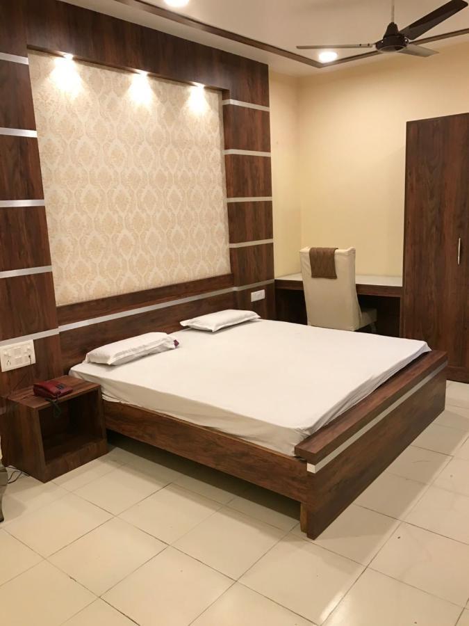 Hotel Natraj Bulandshahr Luaran gambar
