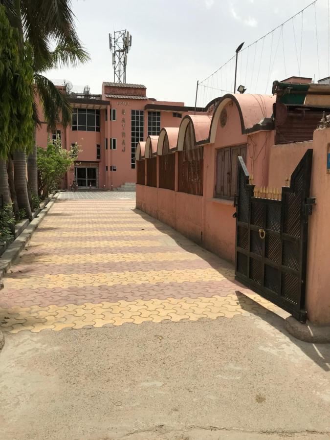 Hotel Natraj Bulandshahr Luaran gambar